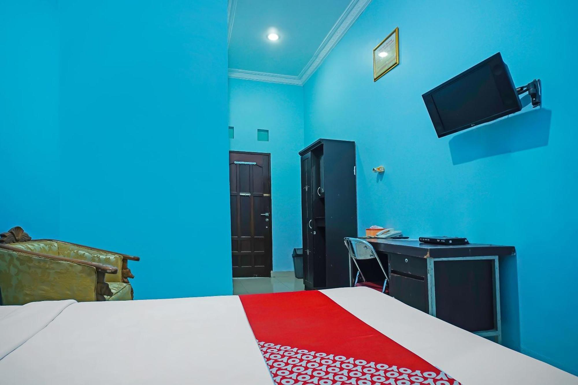 Hotel Sidikalang Bagian luar foto