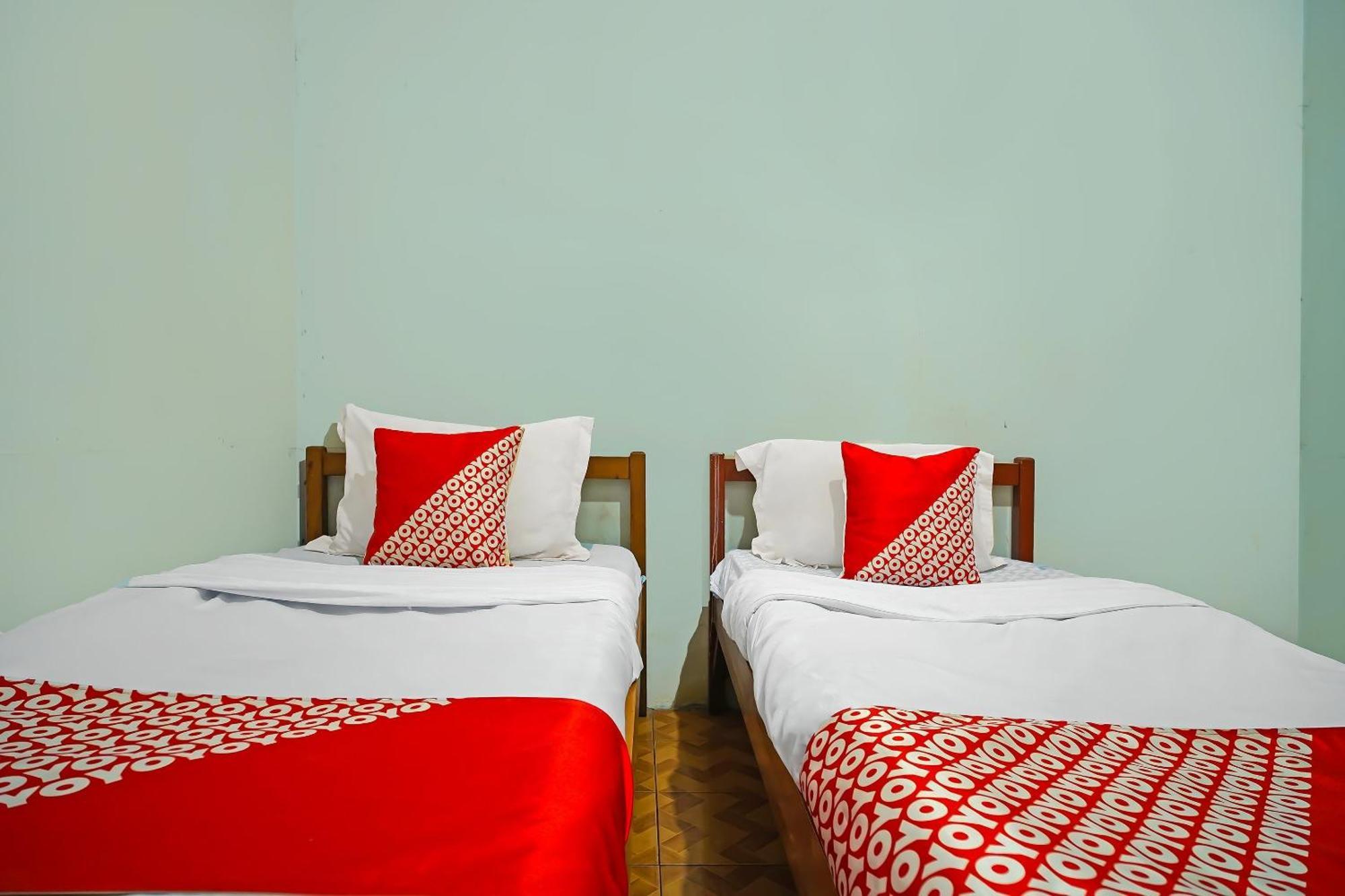 Hotel Sidikalang Bagian luar foto
