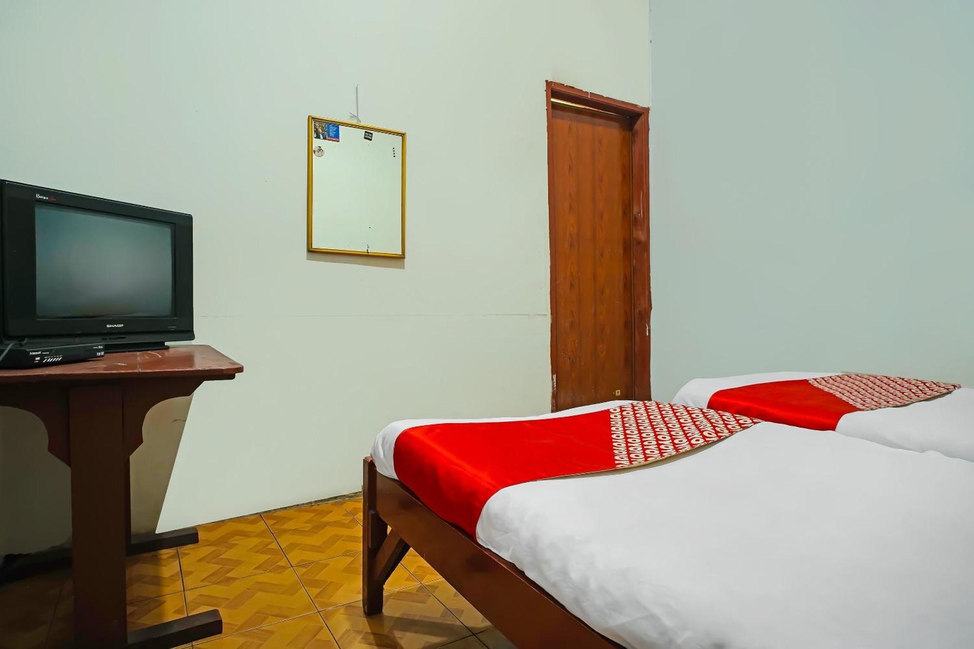 Hotel Sidikalang Bagian luar foto