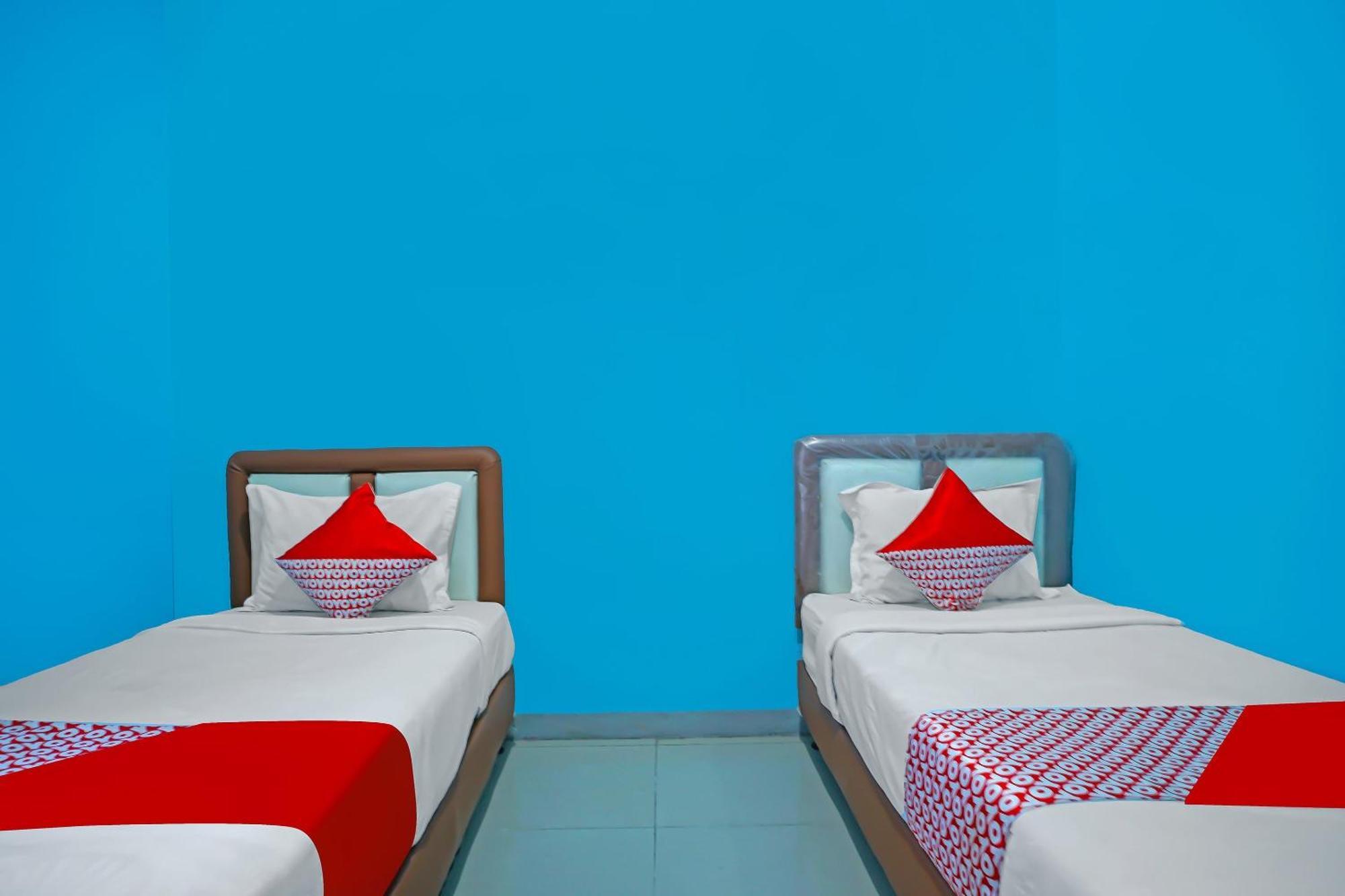 Hotel Sidikalang Bagian luar foto