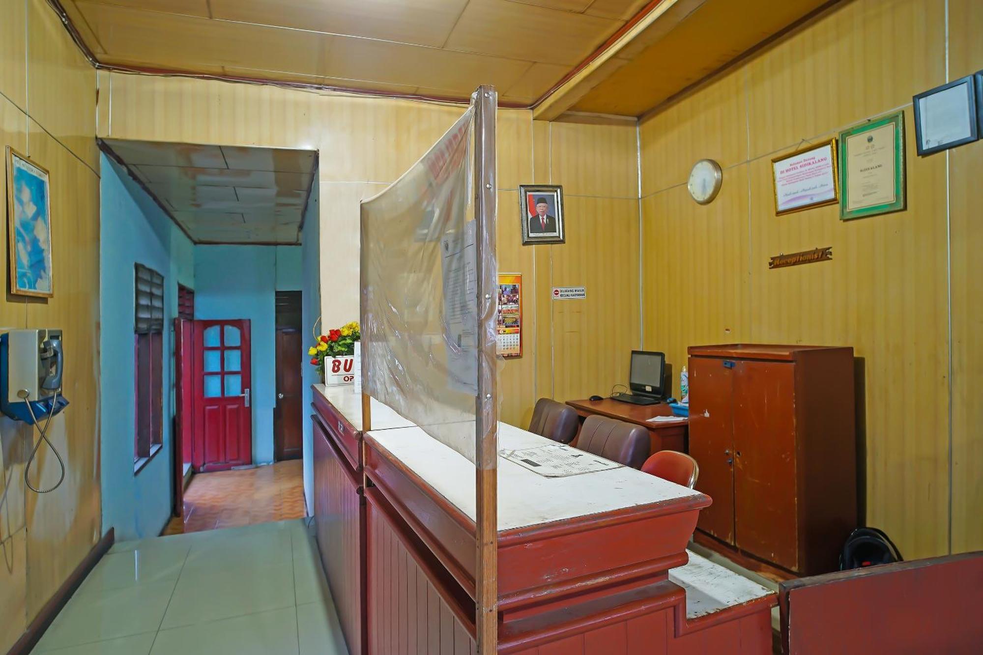 Hotel Sidikalang Bagian luar foto
