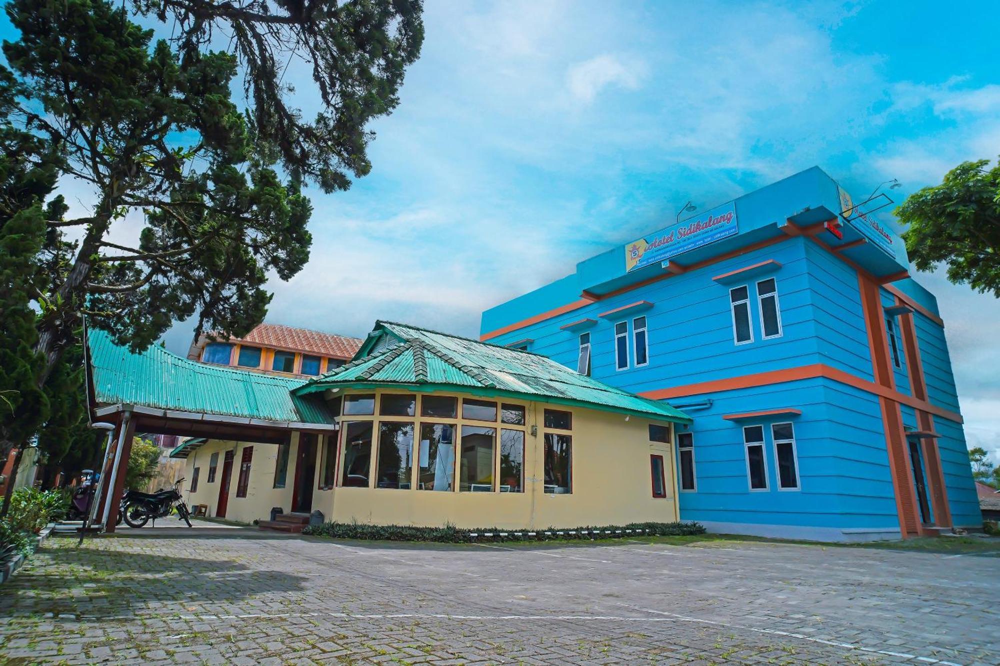 Hotel Sidikalang Bagian luar foto