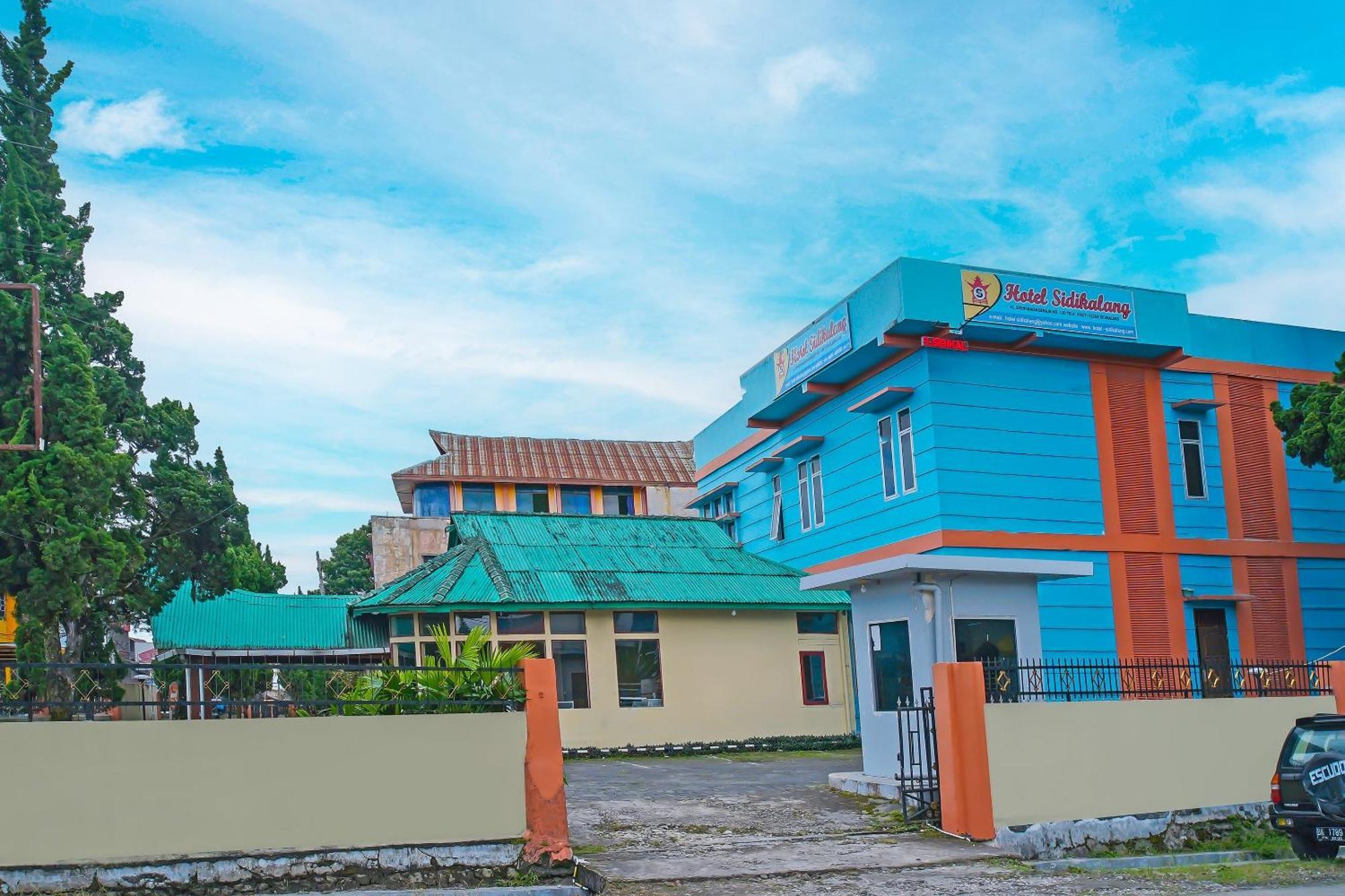 Hotel Sidikalang Bagian luar foto