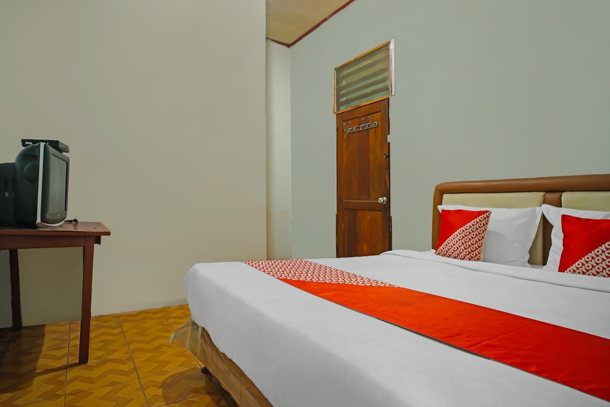 Hotel Sidikalang Bagian luar foto